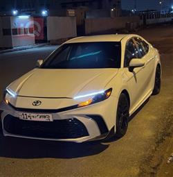 تۆیۆتا کامری